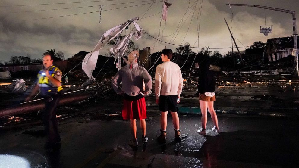 Tornado causes damage in New Orleans