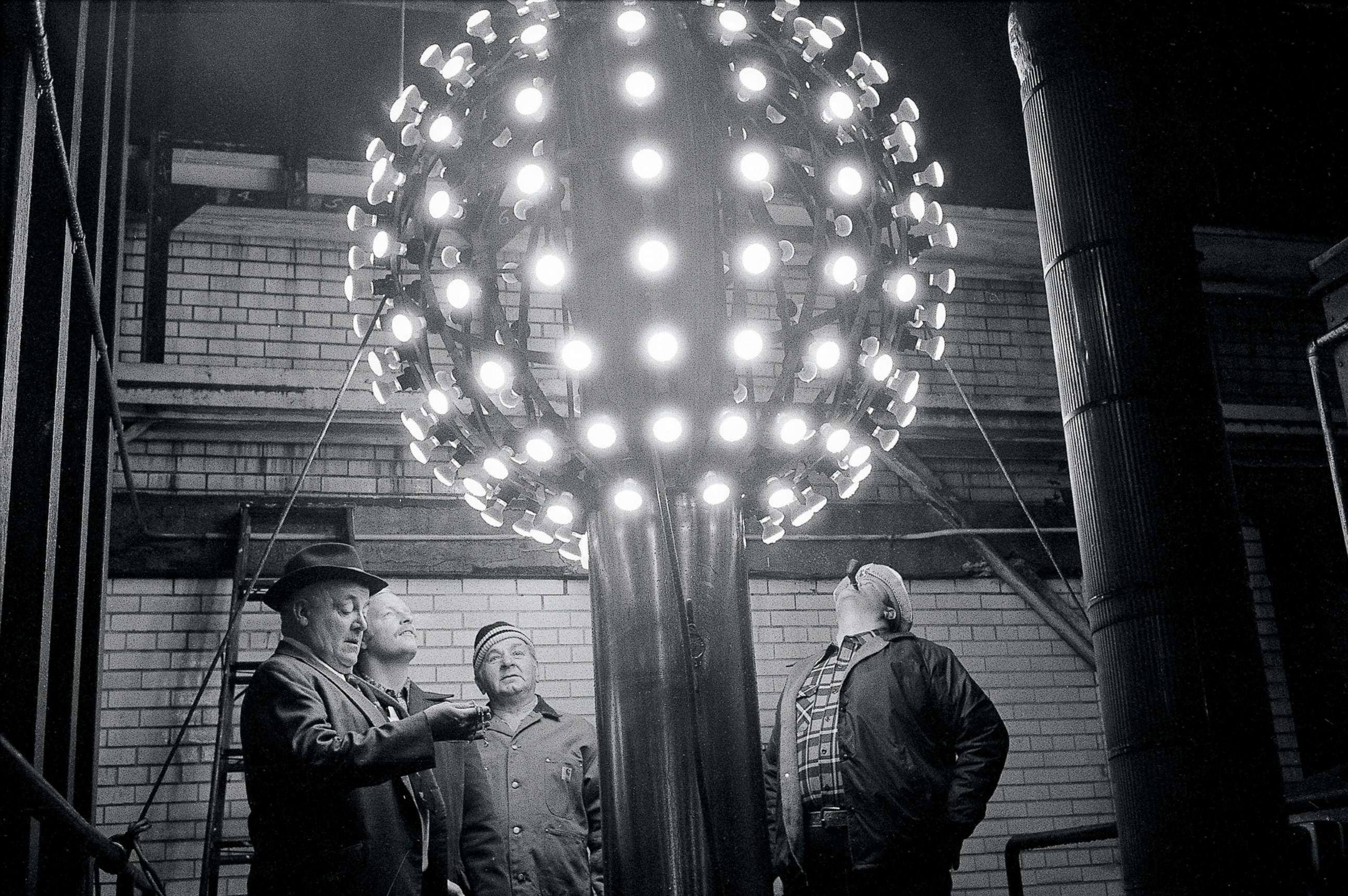 PHOTO: In this 1978 file photo, technicians eye the new improved Times Square's New Years Eve Ball. This version, which had halogen lamps for higher visibility, replaced a six-foot ball that had ordinary light bulbs.
