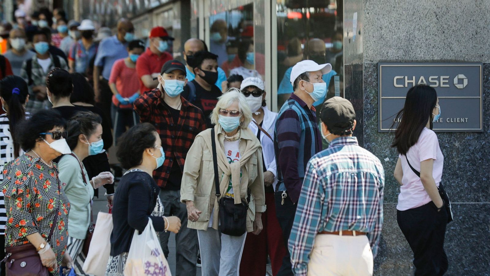 CDC recommends face masks, asks Americans to evaluate risk of summer events  - ABC News