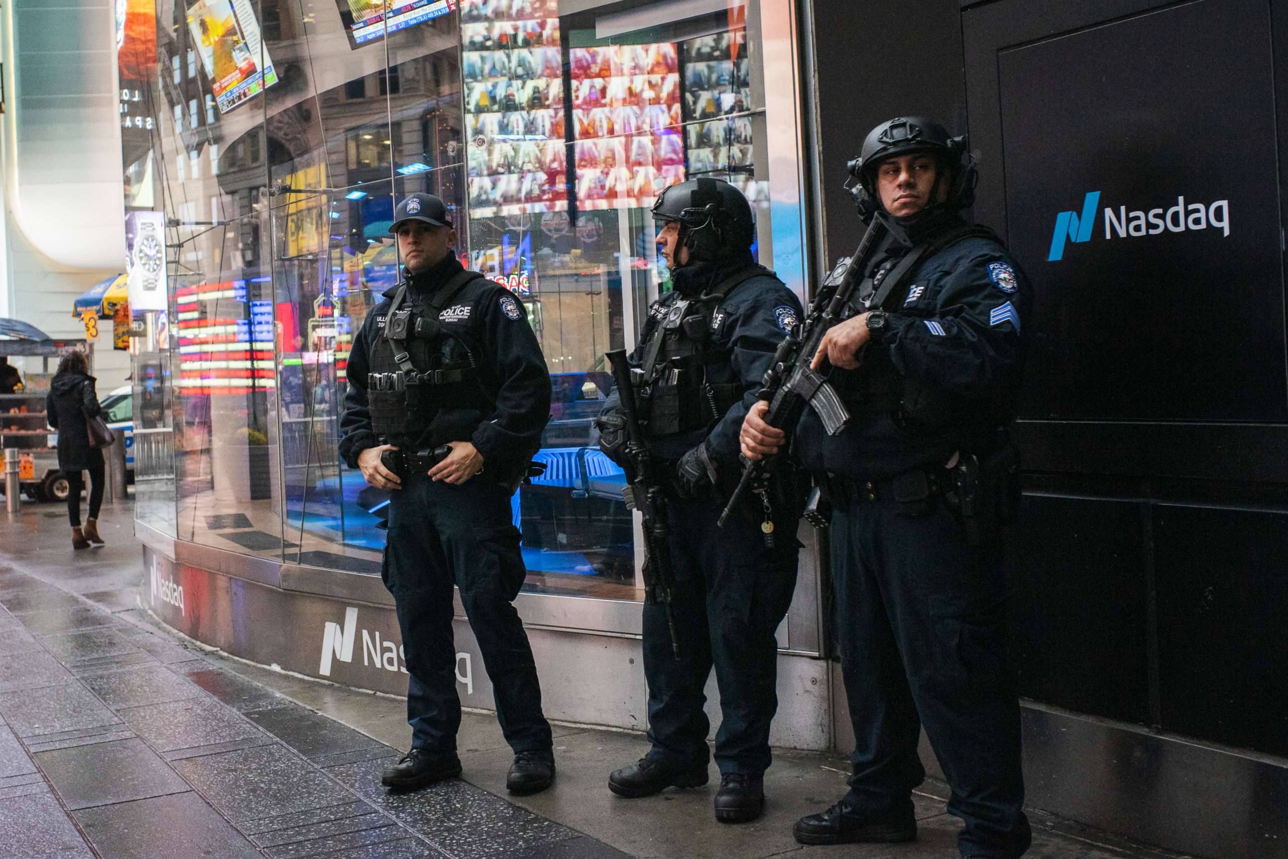 PHOTO: NYPD counterterrorism officers stand guard in New York on Jan. 3, 2020.