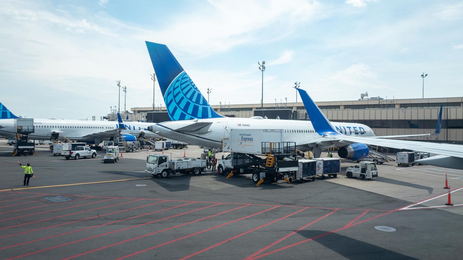Northeast airspace closing for at least 30 minutes due to equipment outage: FAA