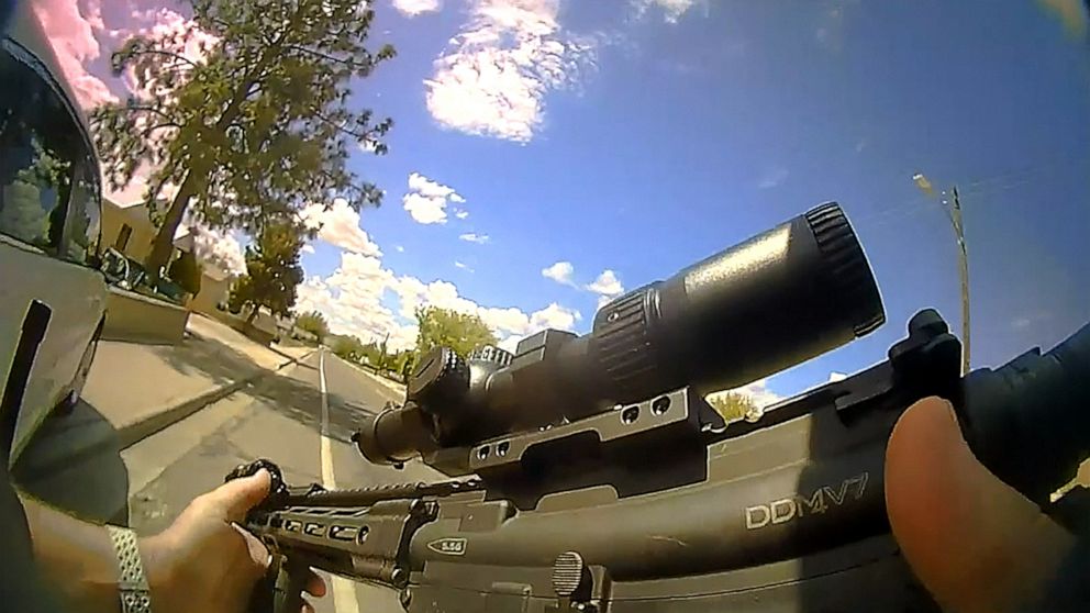 Physique digicam footage reveals pursuit of gunman in lethal New Mexico capturing – Alokito Mymensingh 24