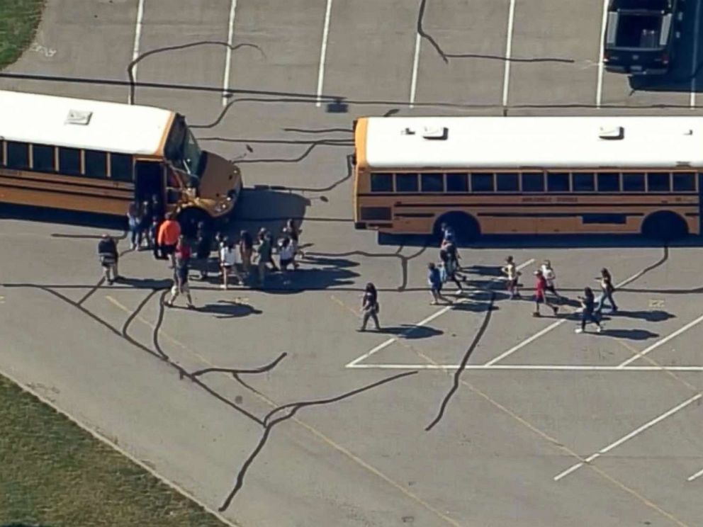 PHOTO: Students are loaded onto school buses at Noblesville West Middle School in Noblesville, Ind., after reports of a shooting, May 25, 2018.
