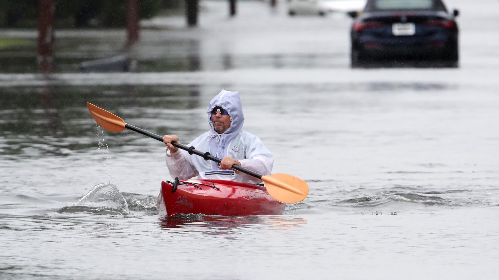 Northeast lashed by nor'easter, with rain, wind and flooding
