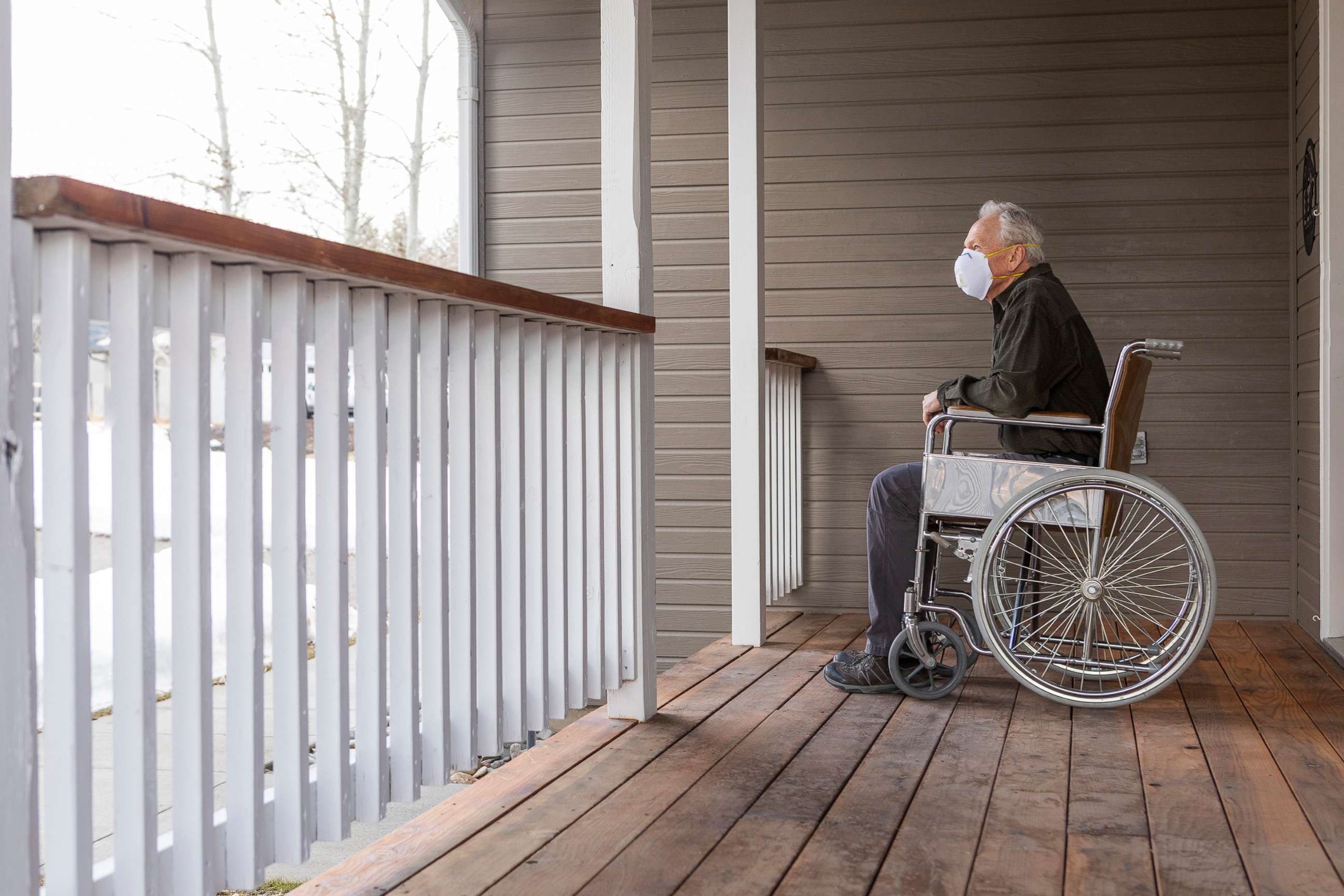 PHOTO: An elderly man sits in a wheelchair at a nursing home.