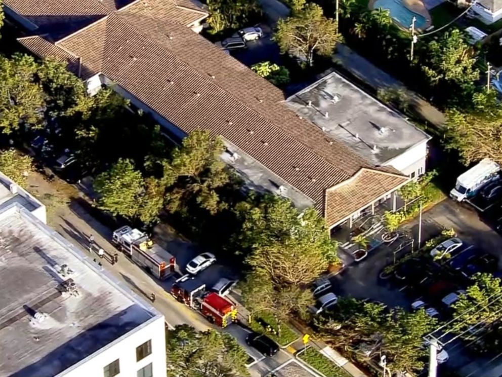 PHOTO: Hurricane Irma knocks out air conditioning at the Rehabilitation Center of Hollywood Hills in Hollywood, Fla.
