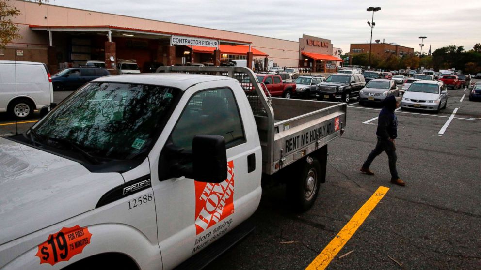 PHOTO: A truck to rent is seen in the parking lot of the Home Depot store where suspect Sayfullah Saipov rented a truck in Paterson, N.J., that he used in an attack in Manhattan, Nov. 1, 2017.