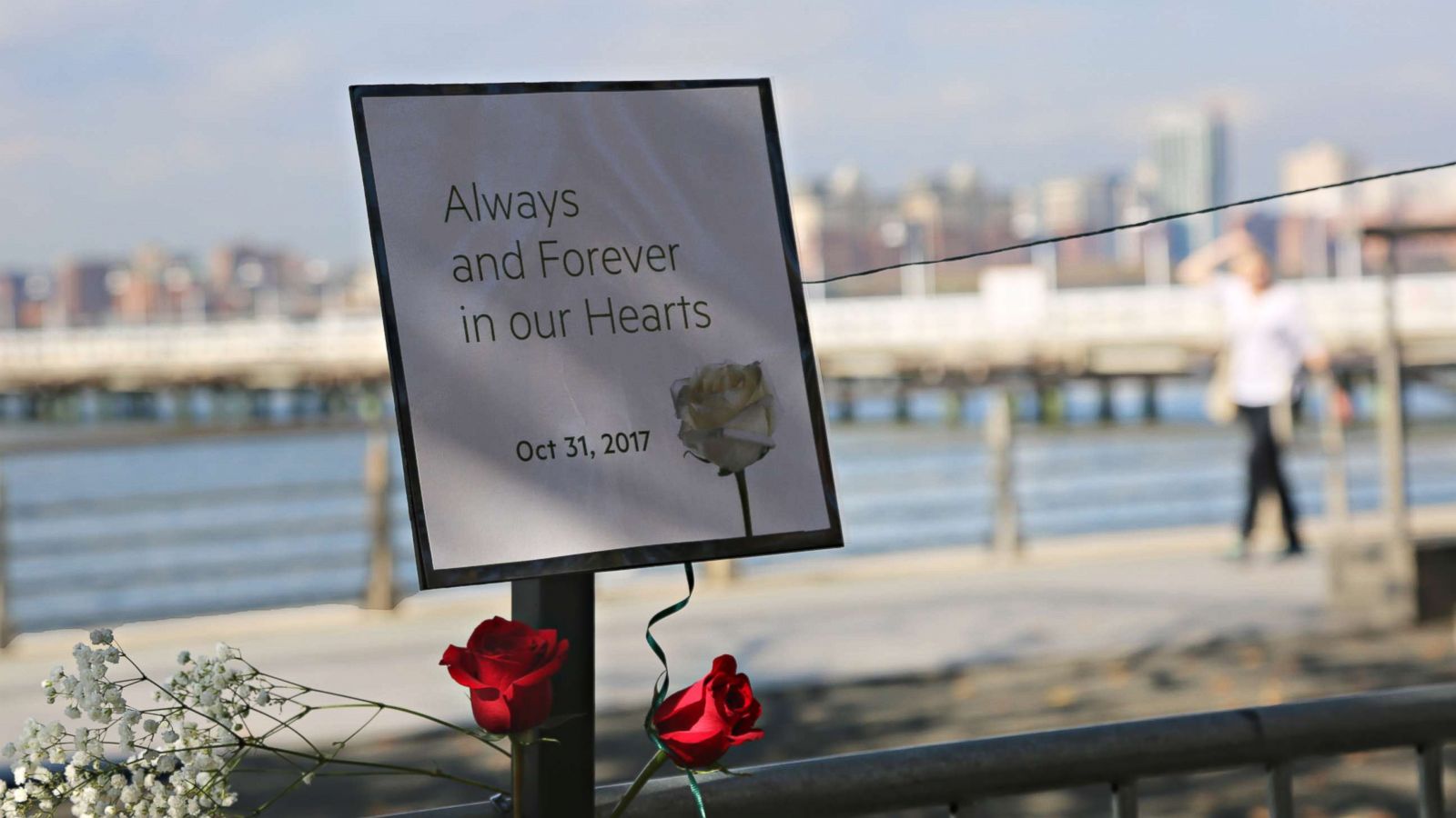 Manhattan bike path dotted with memorials, signs of resilience 2