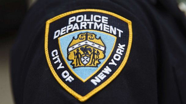 Off Duty Nypd Officer Shot While Sleeping In Car Between Shifts Authorities Say Abc7 Los Angeles