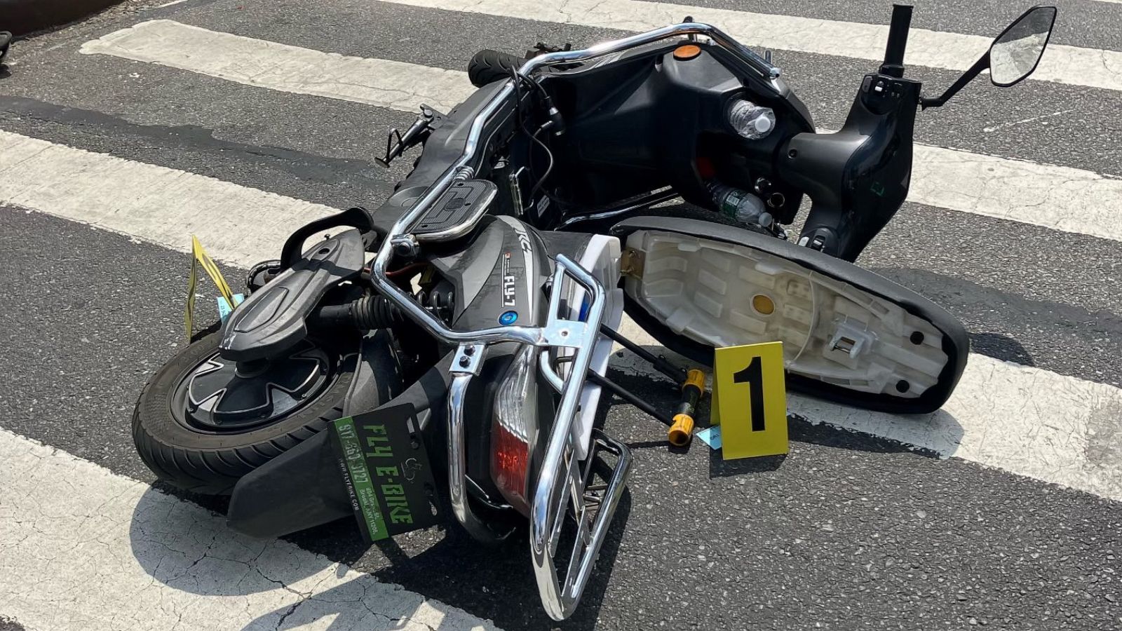 Inde vant Grænseværdi 1 dead, 3 injured after gunman fired from scooter in apparent random  shooting spree: NYPD - ABC News