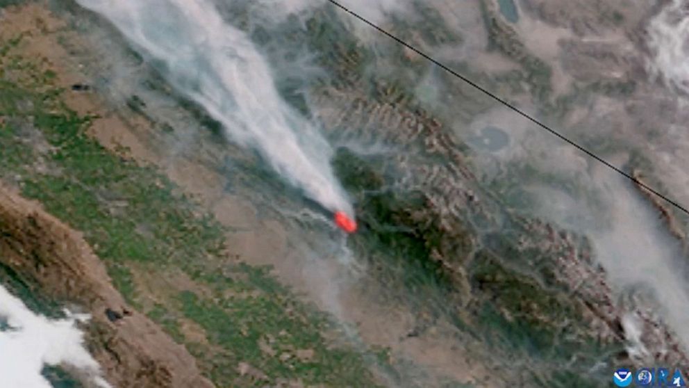 PHOTO: A screen grab from a video taken by NOAA's GOES-17 satellite shows smoke rising from the Oak Fire as it burns near Yosemite National Park, Calif., July 24, 2022. 