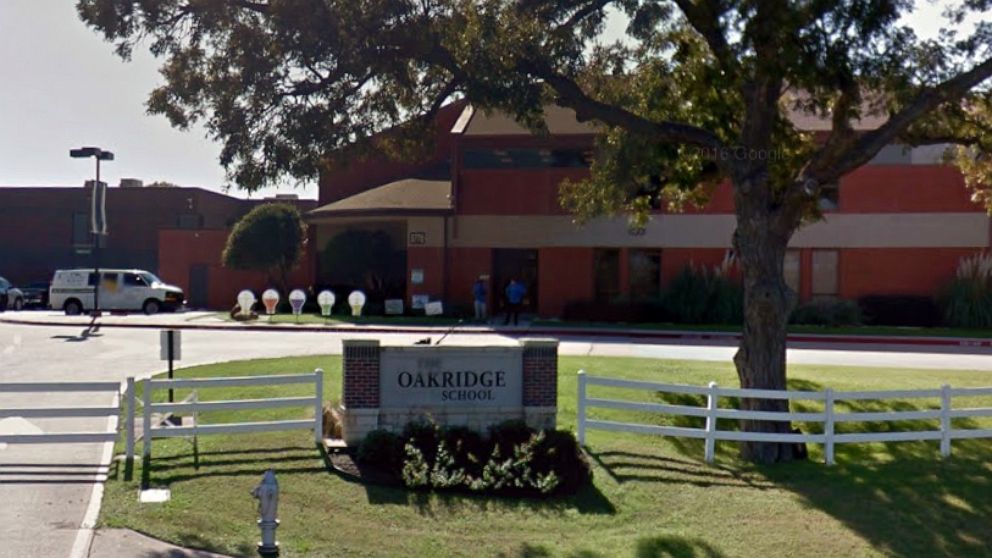 PHOTO: The Oakridge School in Arlington, Texas, is pictured in a Google Maps Street View image captured in November 2016.