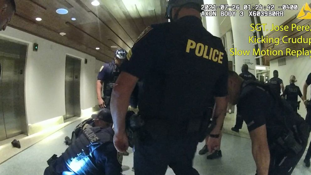 5 Miami Beach Police Officers Face Criminal Charges In Hotel Beating Of ...