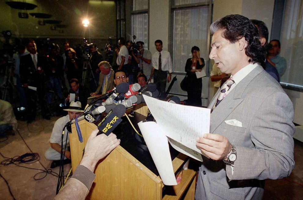PHOTO: Robert Kardashian, a friend of O.J. Simpson, reads a letter Simpson wrote before disappearing, June 17, 1994 during a news conference in Los Angeles.