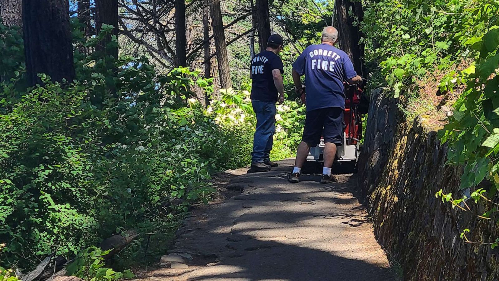 Oregon boy who survived 50ft fall from a cliff pictured after momdied  trying to save him