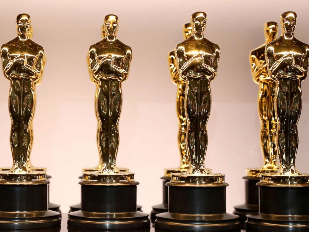 PHOTO: Oscar Statues.