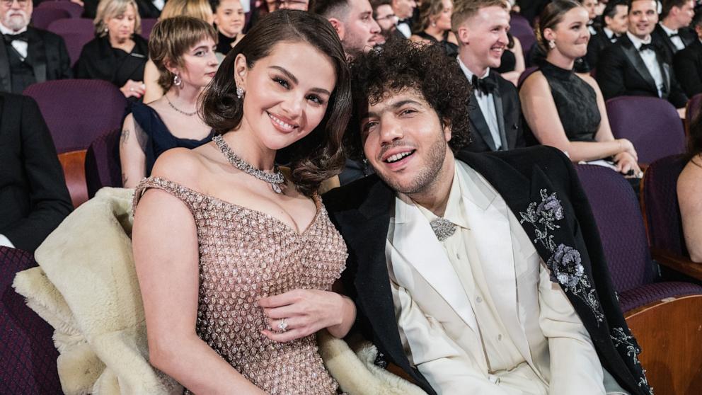 PHOTO: Selena Gomez and Benny Blanco attend the 97th Annual Oscars , Mar. 2, 2025 in Los Angeles.