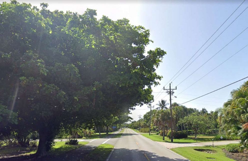 PHOTO: In this undated image from Google Maps Street View,  West Gulf Road is shown in Sanibel Island, Fla.