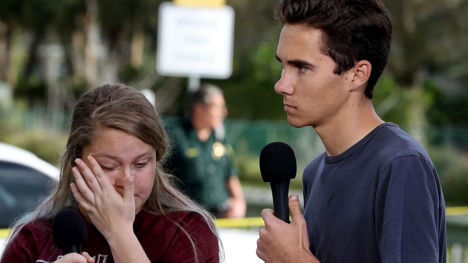 PHOTO: Students Kelsey Friend and David Hogg recount their stories about yesterday's mass shooting at the Marjory Stoneman Douglas High School, Feb. 15, 2018.