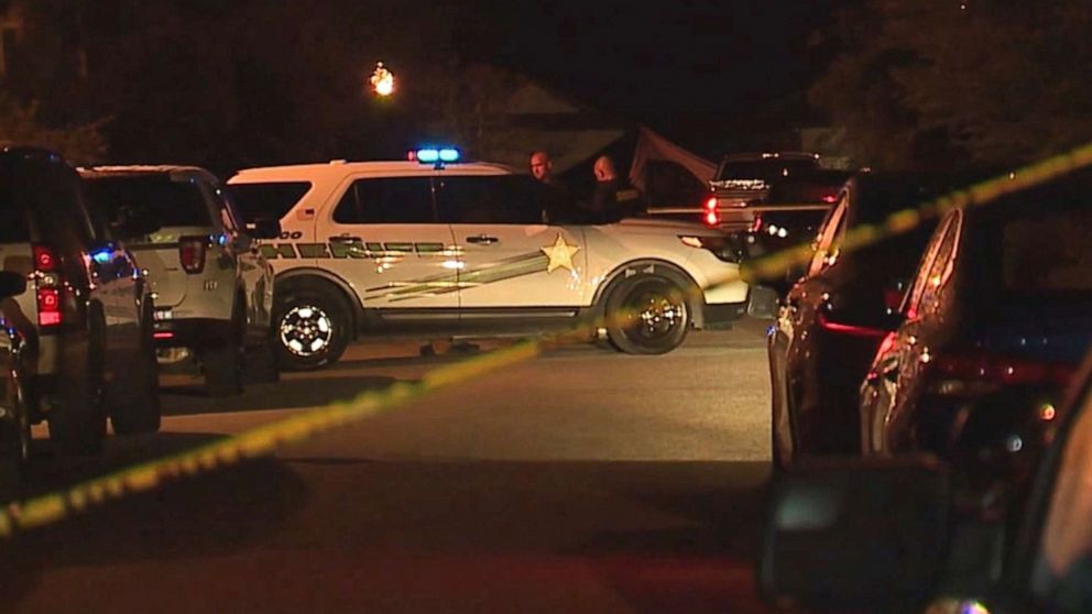 PHOTO: Police at the scene in Pasco, County, Fla., where a neighbor is being hailed as a hero after deputies say he shot and killed an armed domestic violence suspect and helped free the victim's children from a dangerous scene, Aug. 21, 2019.