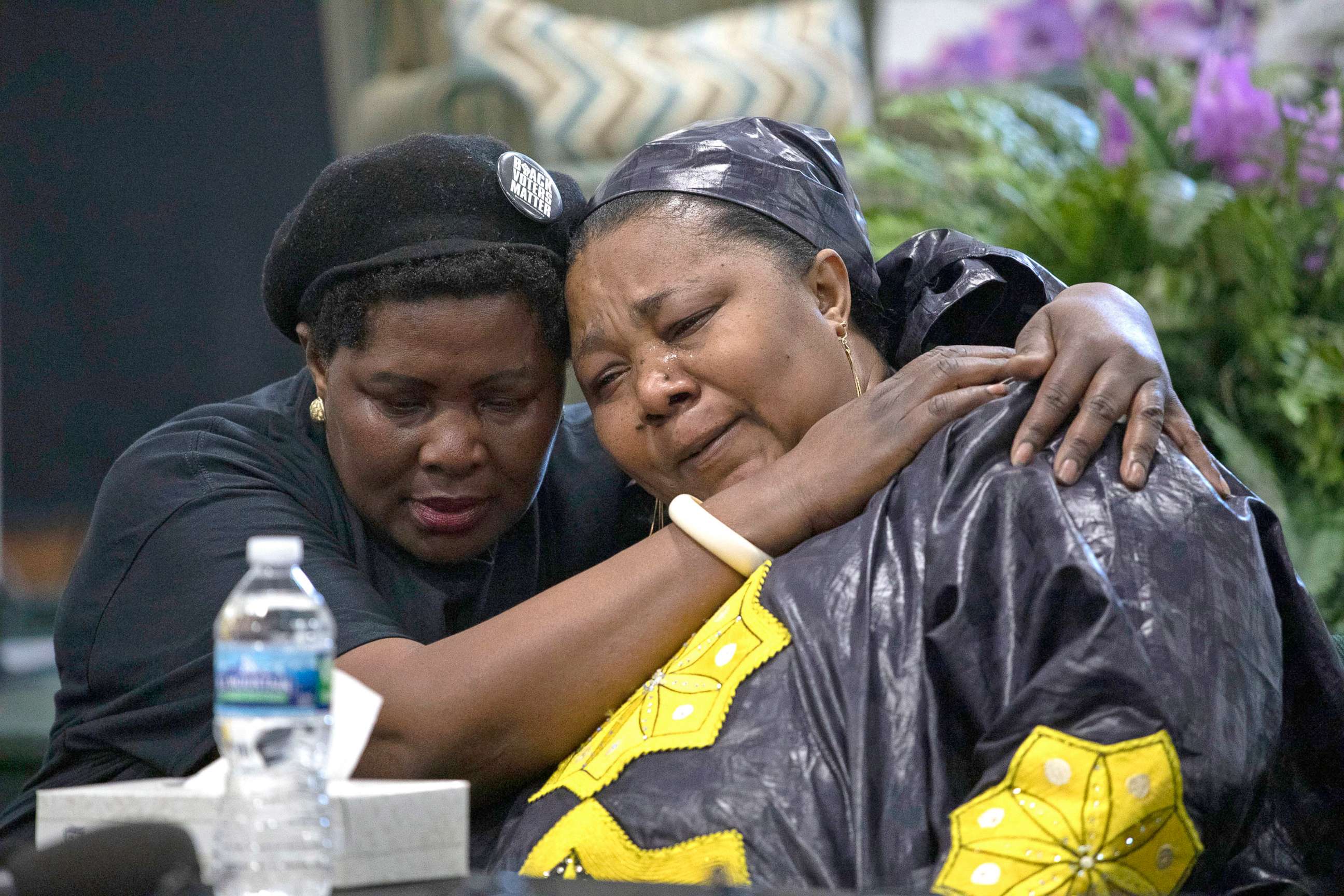PHOTO: Dorcas Lyoya, the mother of Patrick Lyoya cries during a press conference in Grand Rapids, Mich, April 14, 2022.  The 26-year old Black man was shot and killed by a white Grand Rapids police officer following a traffic stop.