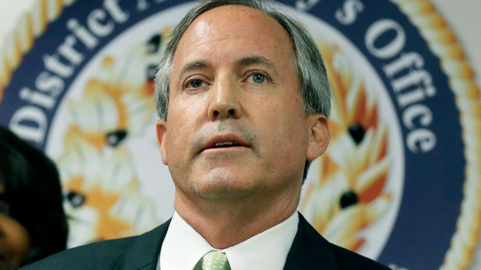 PHOTO: Texas Attorney General Ken Paxton speaks at a news conference in Dallas, June 22, 2017. 