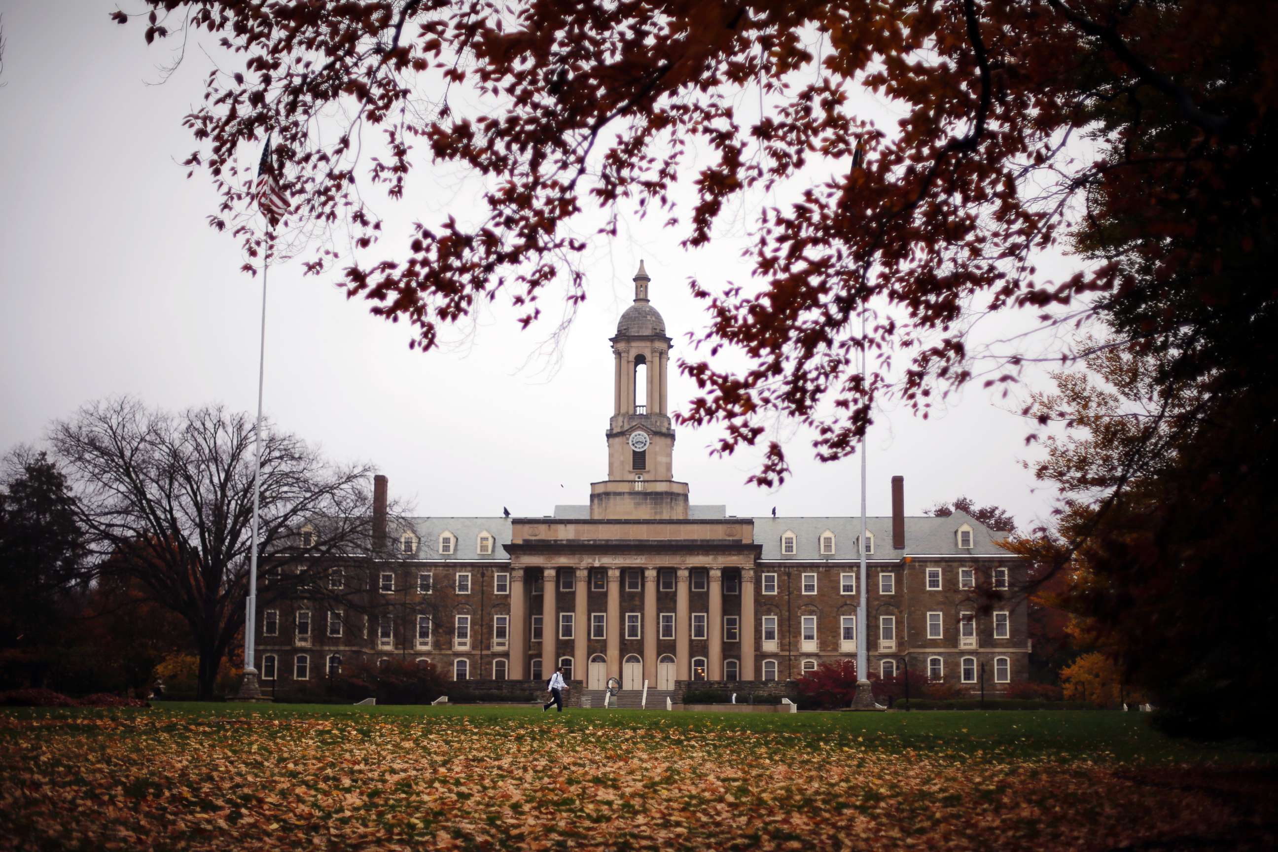 PHOTO: Old Main on the Penn State main campus in State College, Pa., is pictured Oct. 28, 2015. 