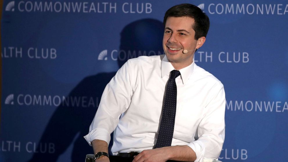 PHOTO: Democratic presidential hopeful South Bend, Indiana mayor Pete Buttigieg speaks at the Commonwealth Club of California, March 28, 2019, in San Francisco.