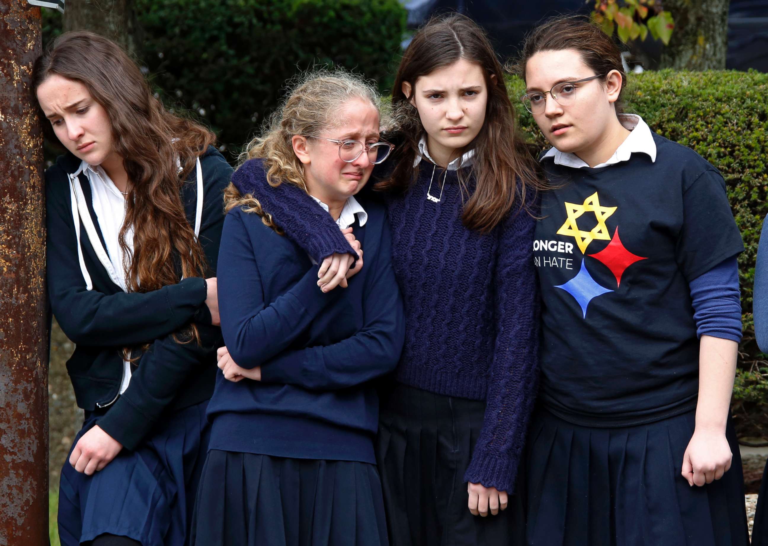 PHOTO: Students from the Yeshiva School of Pittsburgh, pay their respects as the funeral procession for Dr. Jerry Rabinowitz passes their school en route to Homewood Cemetery following a funeral service at the Jewish Community Center, Oct. 30, 2018.