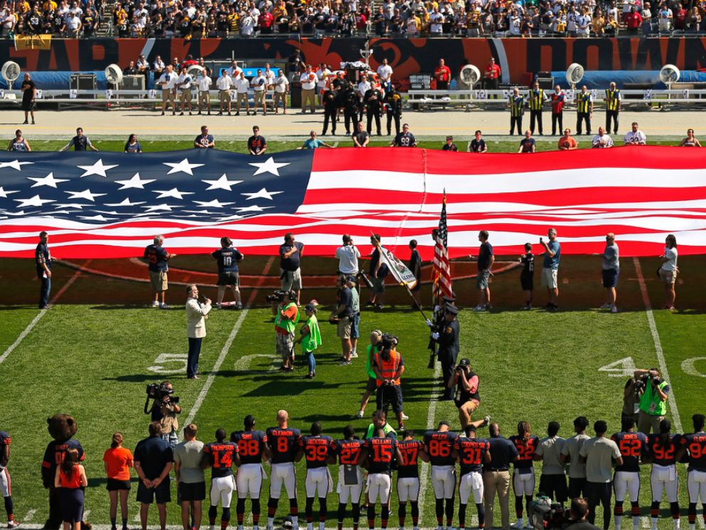 PHOTO: The Pittsburgh Steelers side of the field is nearly empty during the playing of the national anthem before an NFL football game between the Steelers and Chicago Bears, Sept. 24, 2017, in Chicago. 