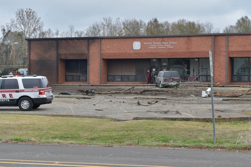 PHOTO: A photo shows the burnt exterior of a posts office which a plane crashed into near Verot School and Feu Follet roads in Lafayette, la., Dec. 28, 2019.