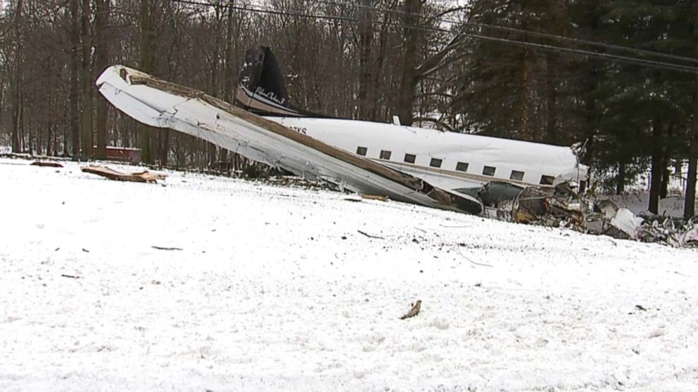 PHOTO: The scene of a small plane crash near Kidron, Ohio.