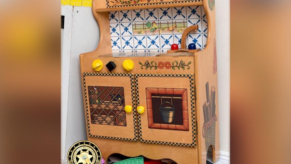 PHOTO: The Boynton Beach Police Department released this photo of the playset involved in the death of a toddler in Boynton Beach, Florida.