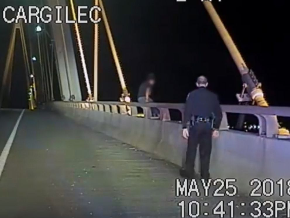 PHOTO: La Porte Police Department pull a female from the Fred Hartman Bridge, in Texas, May 25 2018.