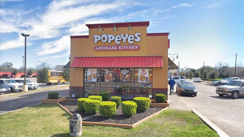 VIDEO: Customer draws gun after being told Popeyes chicken sandwich is sold out
