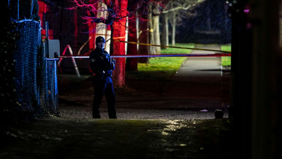 PHOTO: Police investigate a shooting that officials said left one dead and five others injured in Portland, Oregon, Feb. 19, 2022.