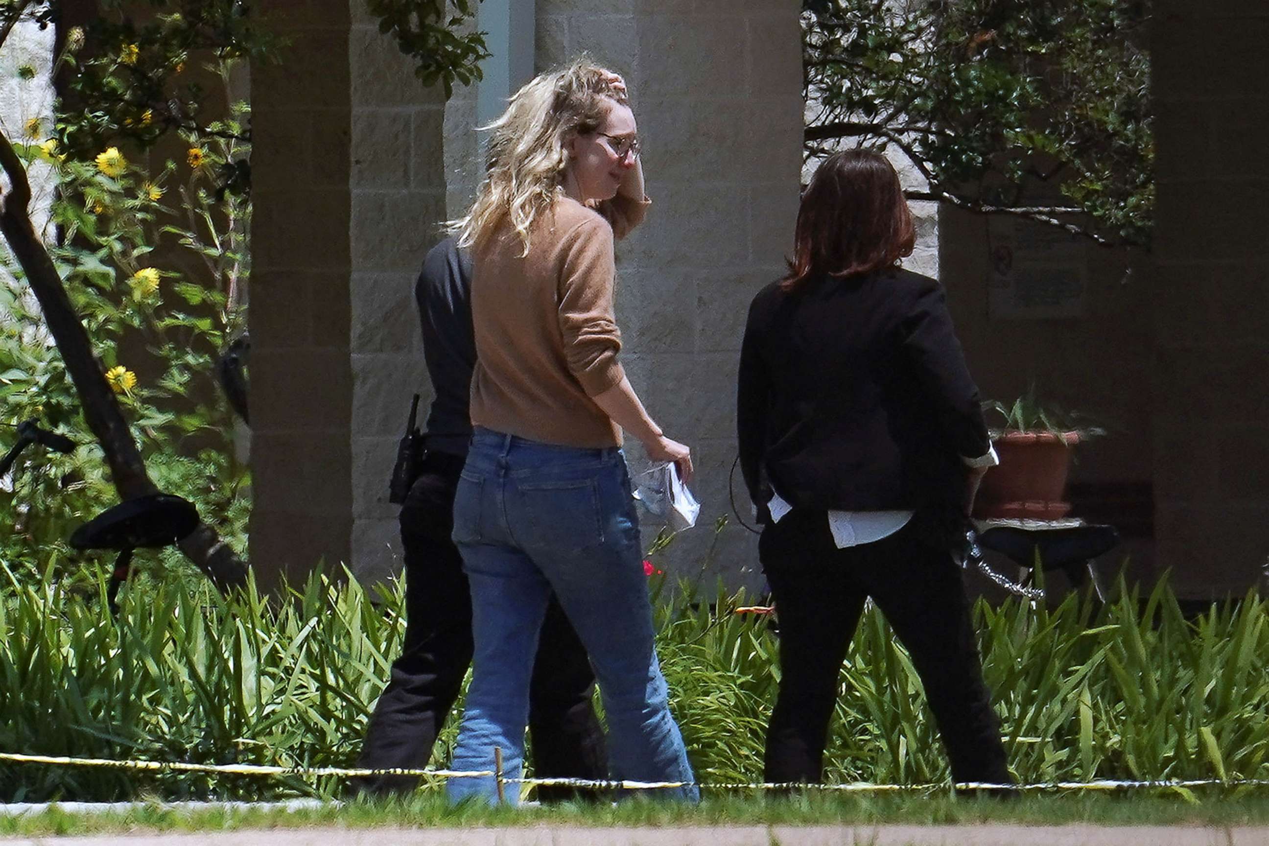 PHOTO: Theranos founder Elizabeth Holmes arrives to begin serving her prison sentence for defrauding investors in the failed blood-testing startup, at the Federal Prison Camp in Bryan, Texas, May 30, 2023.