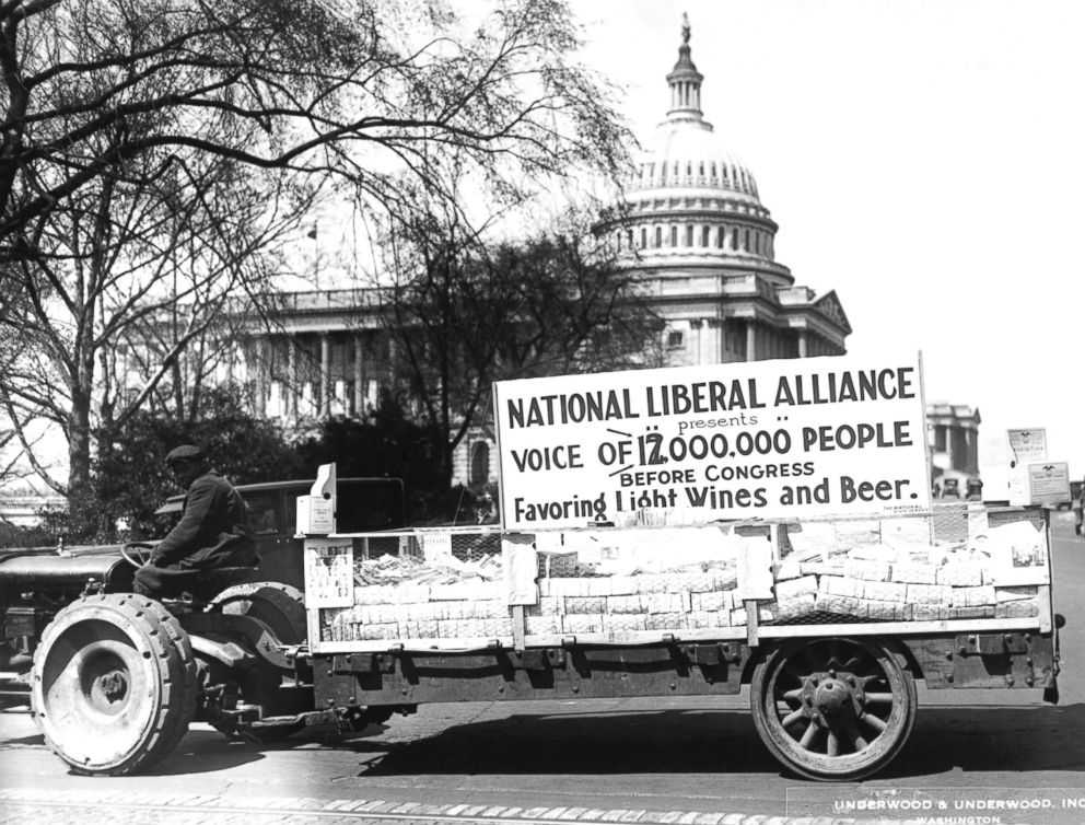  National Liberal Alliance gathering petitions to modify the Volstead Act, April 9, 1926, in Washington D.C. 