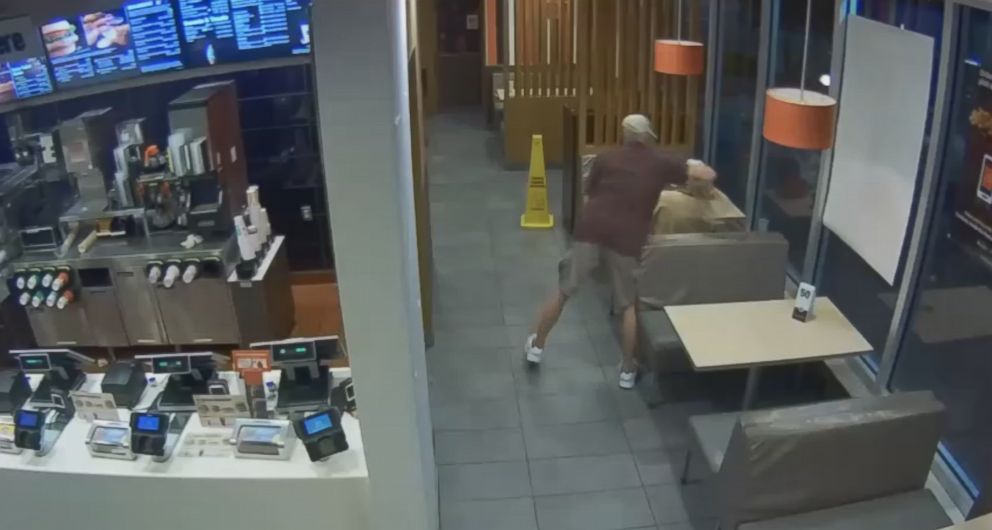 PHOTO: The suspect entered the McDonald's and snatched the woman's purse from behind before running out of the restaurant. 