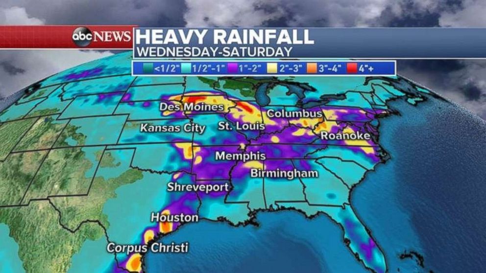 Heavy rainfall will cover much of the Midwest, as well as southeastern Texas, for the next few days.