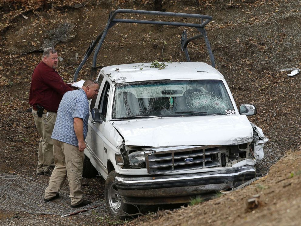 PHOTO: Investigators view a pickup truck involved in a deadly shooting at the Rancho Tehama Reserve, near Corning, Calif., Nov. 14, 2017.