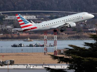 DC plane crash live updates: NTSB meets with hundreds of family members