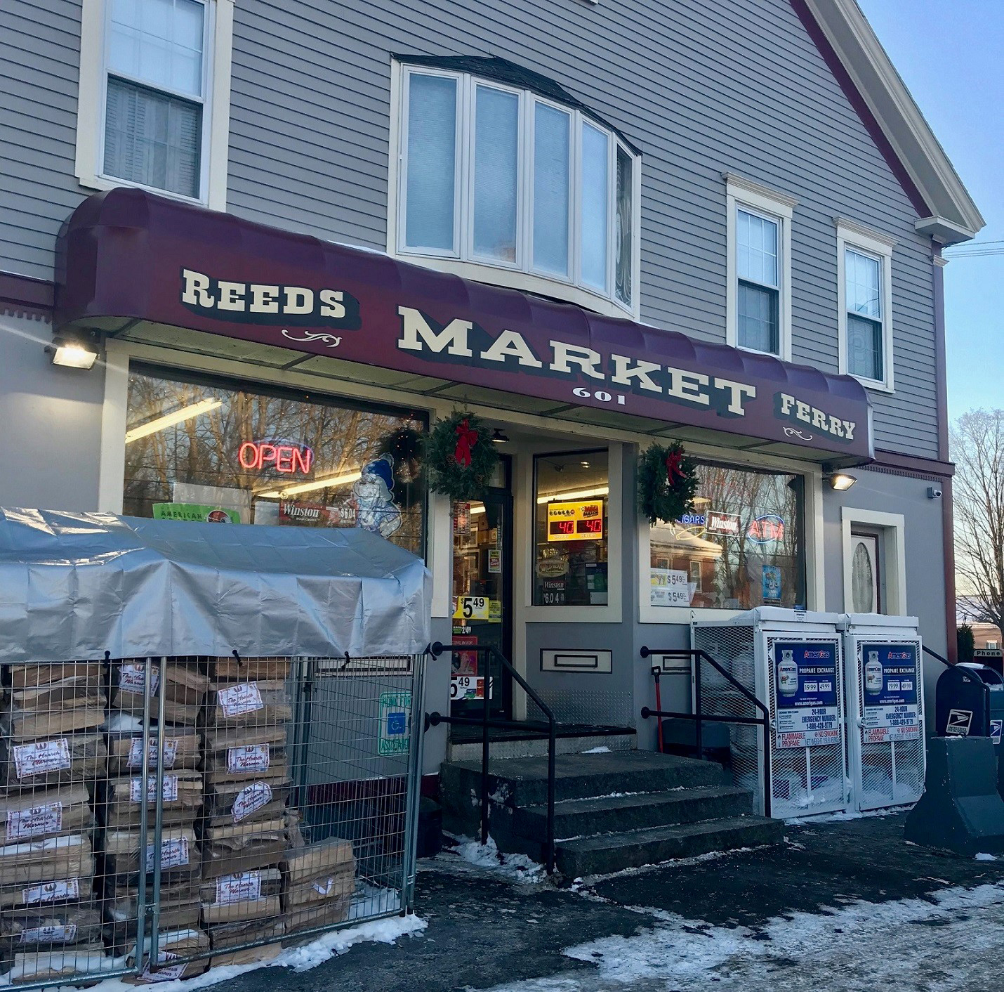 PHOTO: Pictured is the exterior of Reeds Ferry Market at 601 Daniel Webster Highway in Merrimack, N.H.