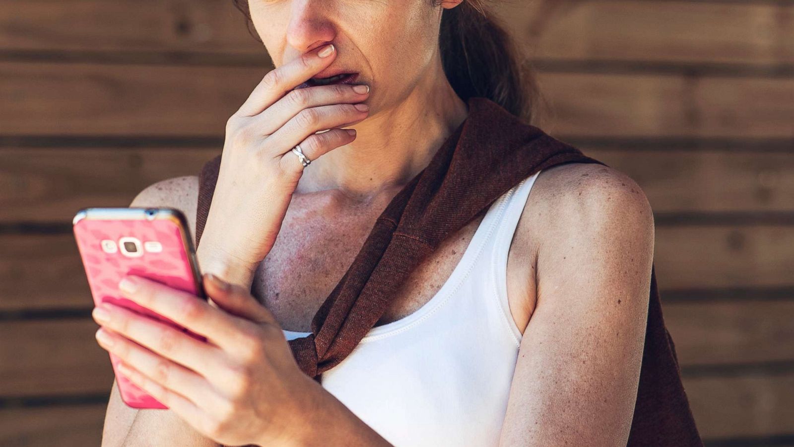 PHOTO: Woman on phone.