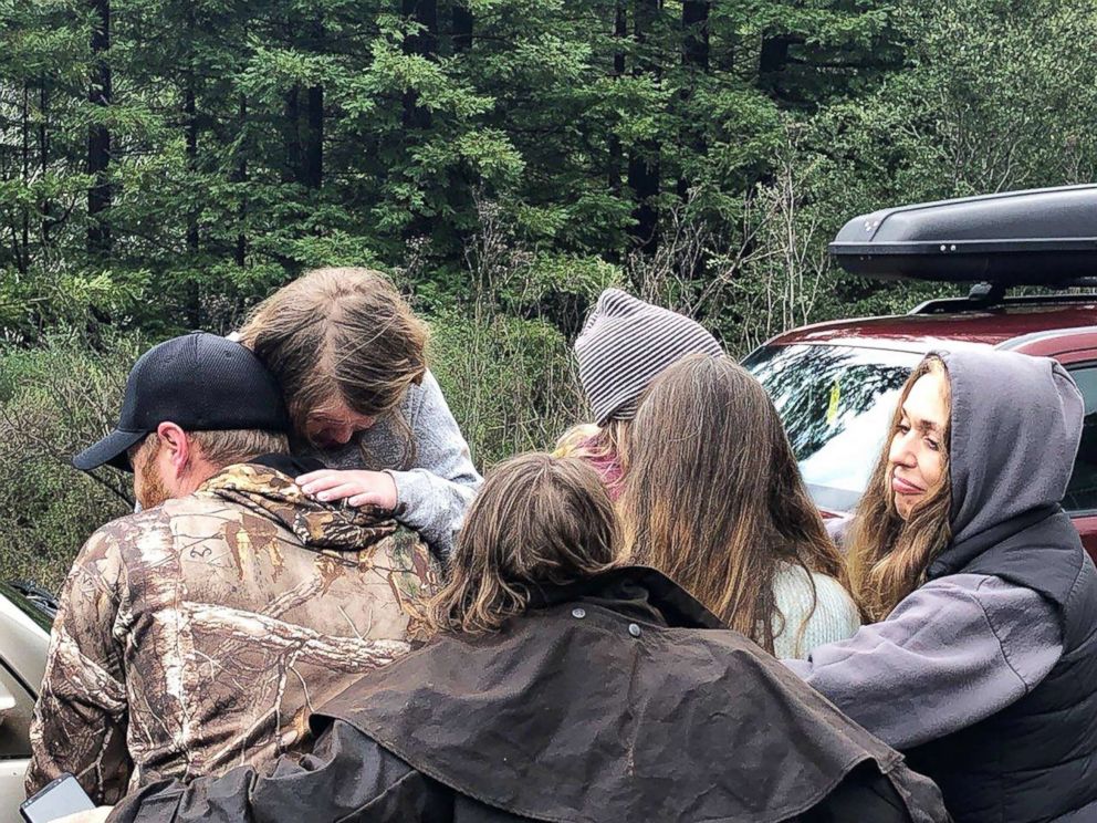 PHOTO: Leia and Caroline Carrico reunite with their parents in this photo posted on Facebook by Humboldt County Sheriff's Office.