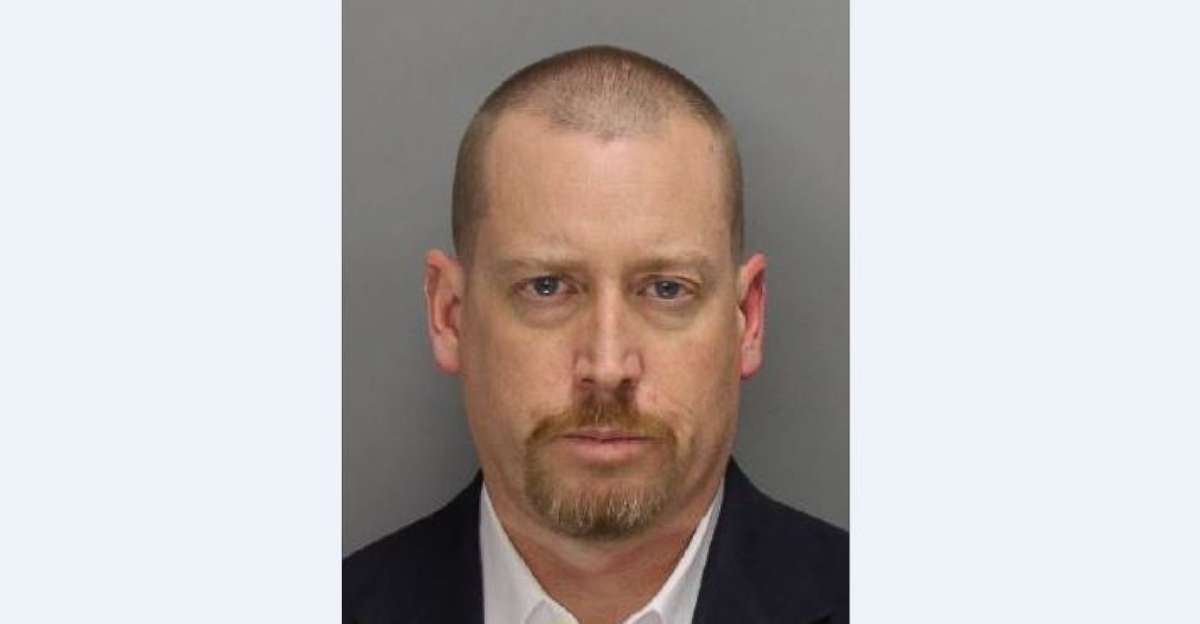 PHOTO: Richard Merritt, 44, is wanted by U.S. Marshals after allegedly killing his mother and cutting off his ankle monitoring bracelet. He was scheduled to report to prison on Feb. 1, 2019.