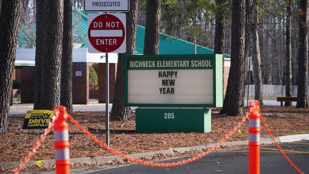 PHOTO: A school sign wishing students a "Happy New Year" is seen outside Richneck Elementary School, Jan.7, 2023, in Newport News, Va.