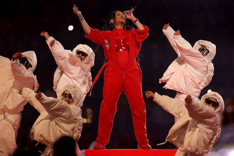 Rihanna unveils pregnancy during hit Super Bowl halftime performance - Good  Morning America