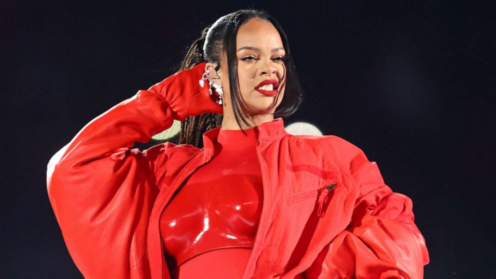 Watch Rihanna's Super Bowl Halftime Show