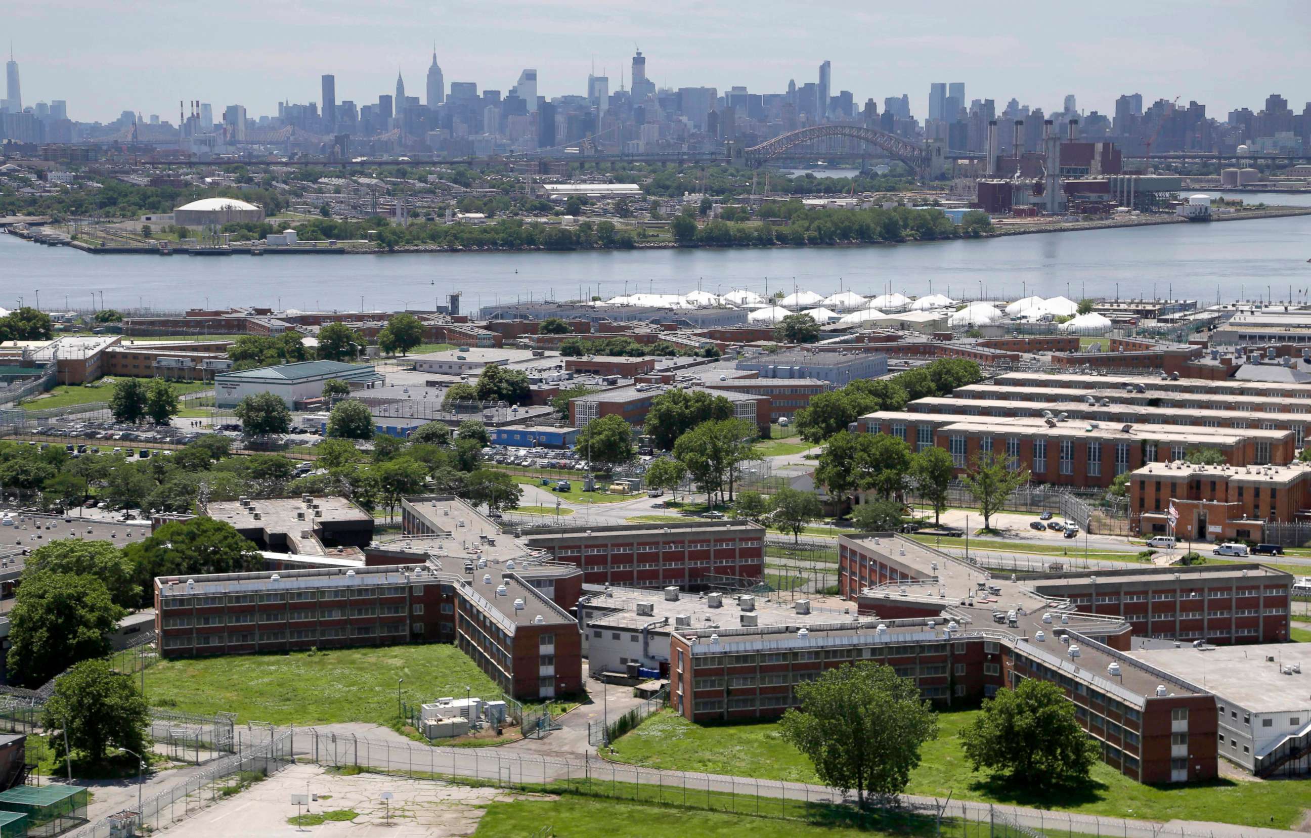 PHOTO: Rikers Island jail complex in New York.